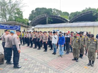 Polres Pelabuhan Tanjungperak Libatkan 209 Personel Beri Layanan Haul ke - 549 Sunan Ampel