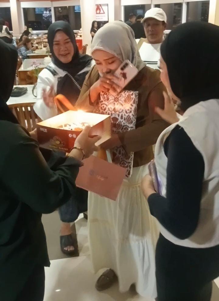 Dokumentasi saat ultah 