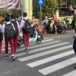 Wujudkan Pelayanan Prima, Wakapolres Sampang Pimpin Langsung Pengaturan Lalu Lintas Pagi