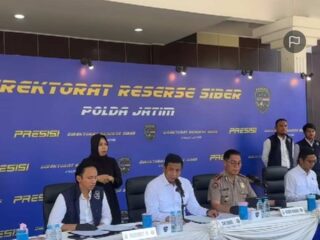 Polda Jatim: Bongkar Sindikat Penipuan Online Modus Jual Beli Mobil “Skema Segitiga”, 11 Pelaku Ditangkap, Rugi Korban Capai Rp7 Miliar 